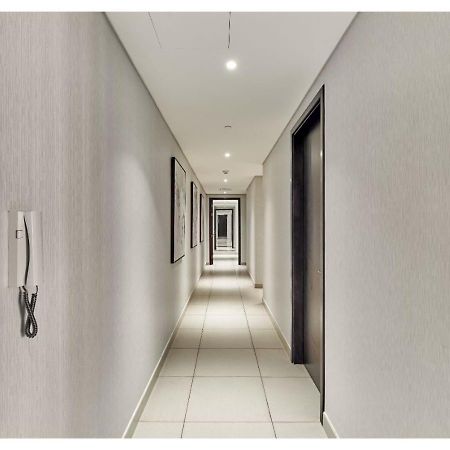 Bnbme - Boulevard Heights Apartment ดูไบ ภายนอก รูปภาพ